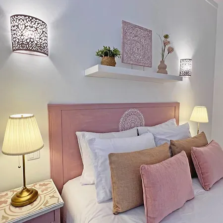 Hébergement de vacances Casa Olivia With Rooftop In By Junto Ao Mar